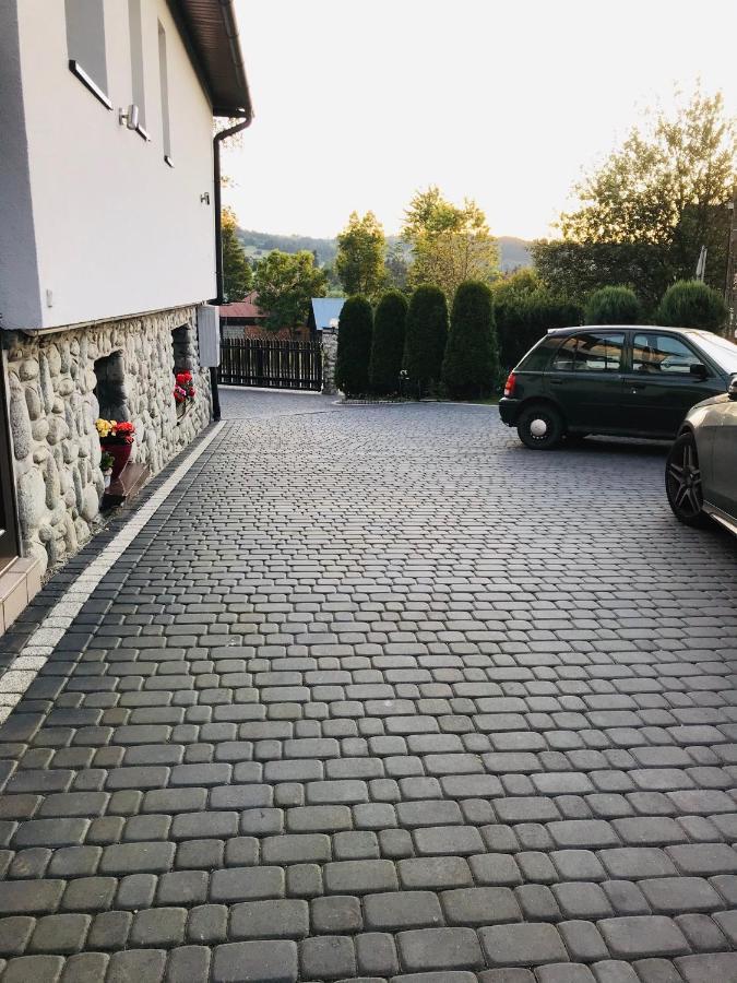 Chatka Gazdzinek Czarna Gora Bagian luar foto