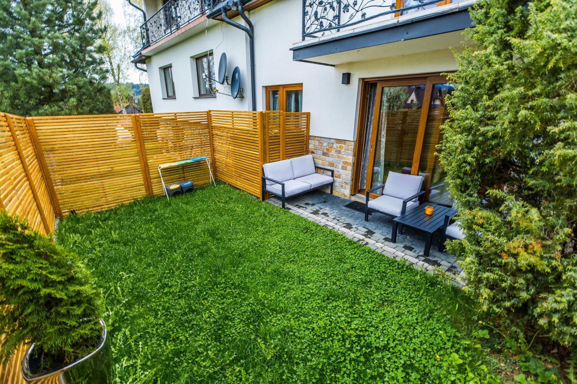 Chatka Gazdzinek Czarna Gora Bagian luar foto